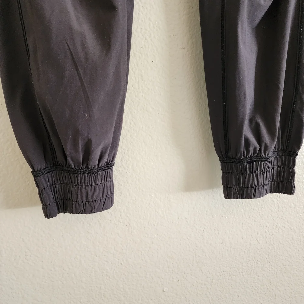 Lululemon Sun Setter Jogger Black High Rise Lightweight Size 2